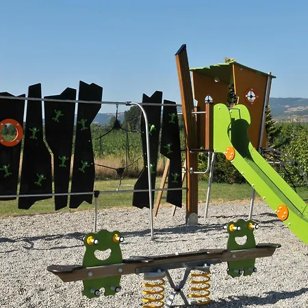 منتجع Domaine D'agrippa Valence 3*
