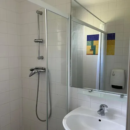 אתר נופש Domaine D'agrippa Valence שאטונוף-סור-איזר