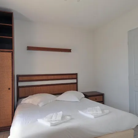 Domaine D'agrippa Valence אתר נופש שאטונוף-סור-איזר